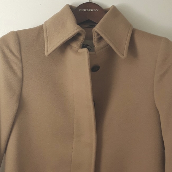Burberry Women's Coat, Camel, Size 6